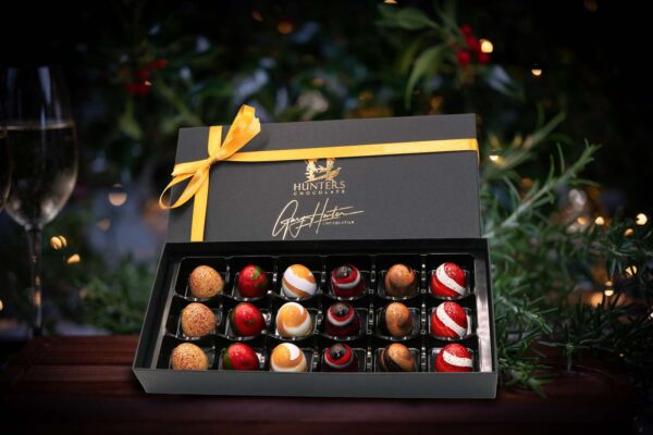 Winter Collection Box of 18